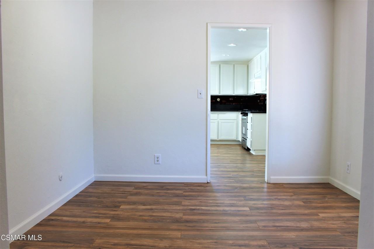 1909 Bardet Pl - Photo 4 of 17