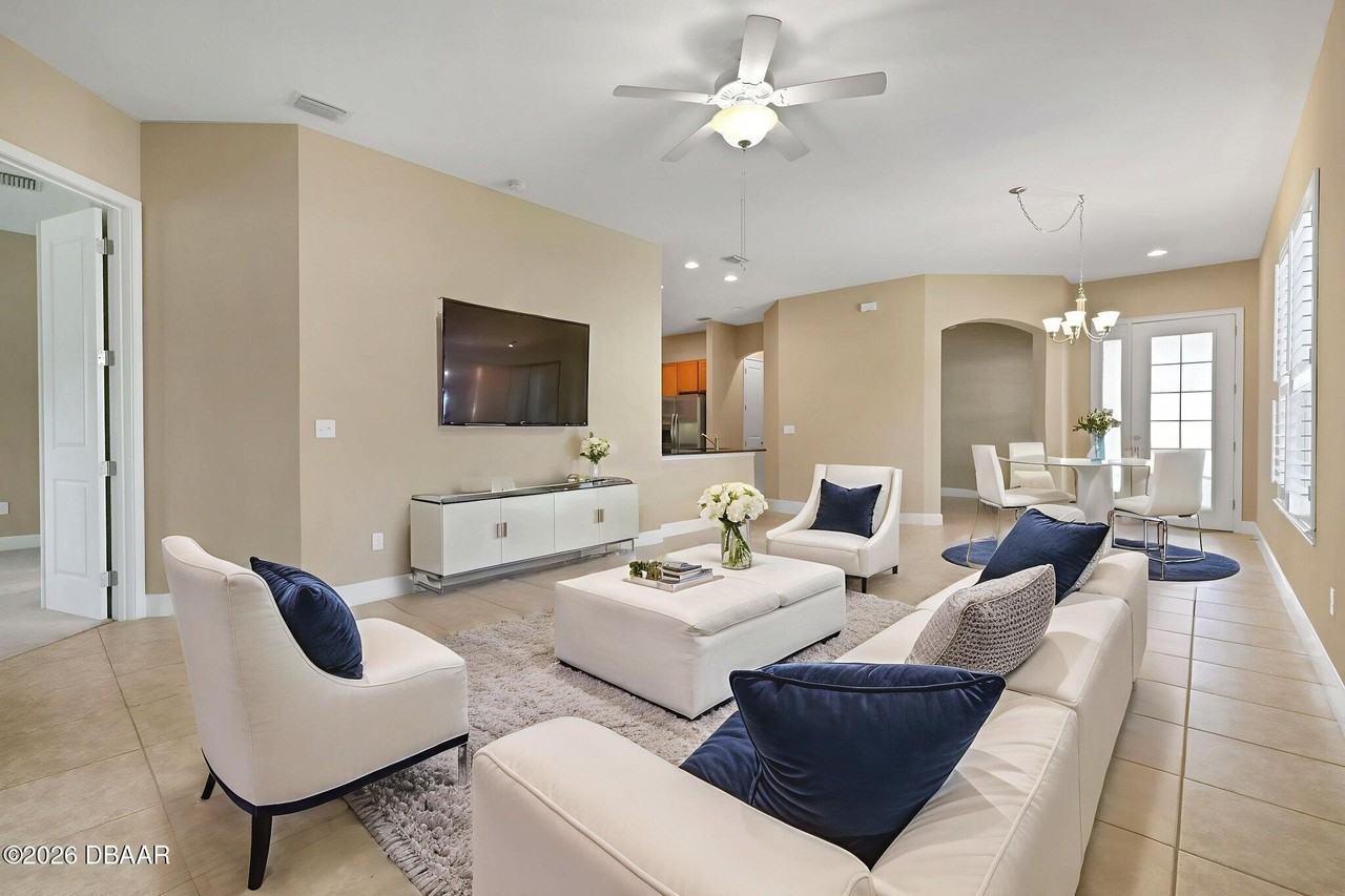 800 Aldenham Ln - Photo 5 of 31