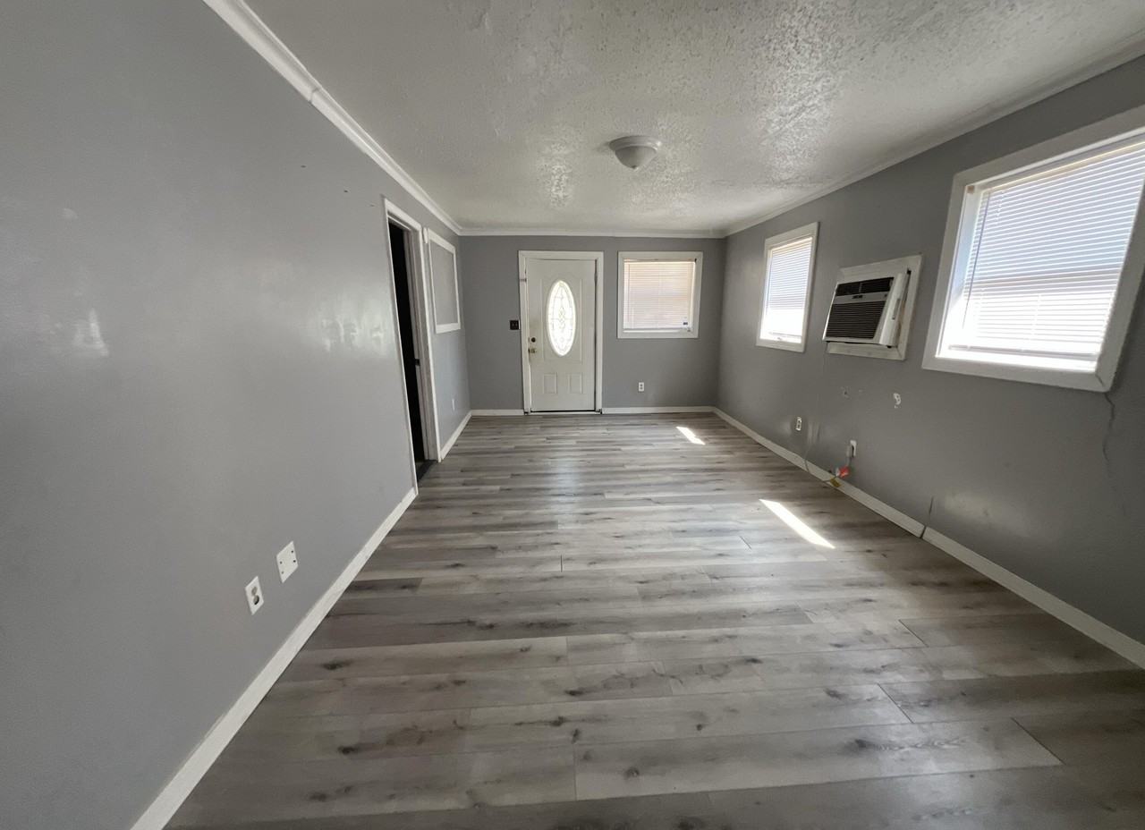 6981 Cutter St - Photo 2 of 18