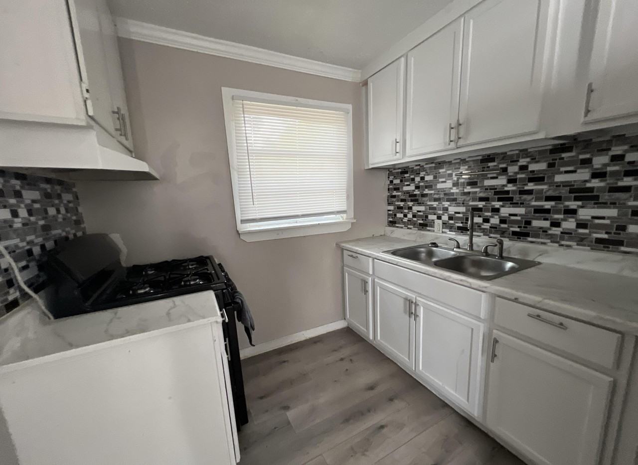 6981 Cutter St - Photo 4 of 18