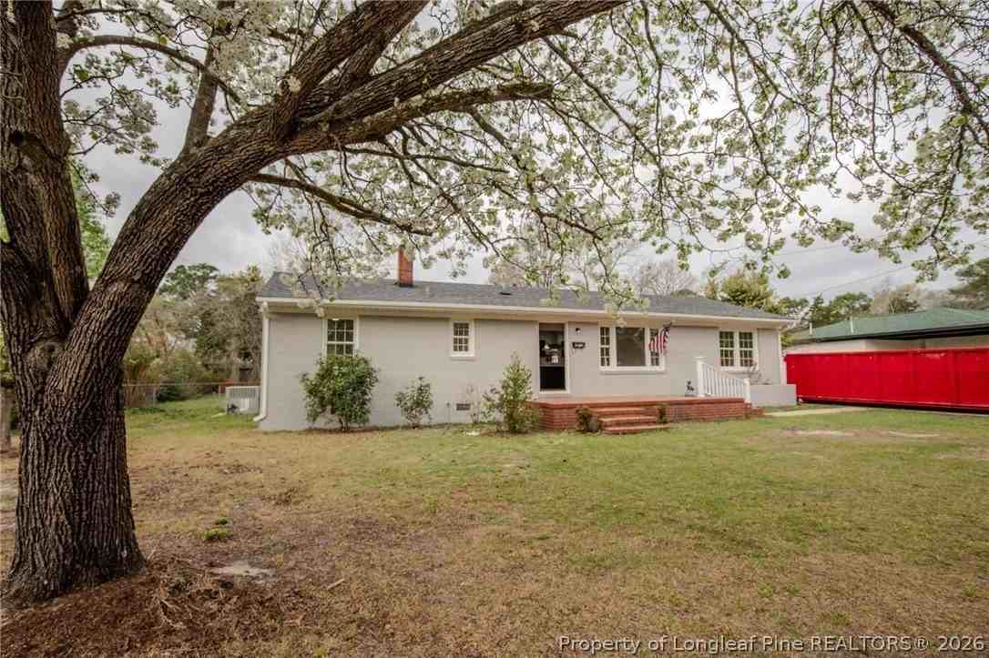 1828 Stockton Dr - Photo 2 of 32