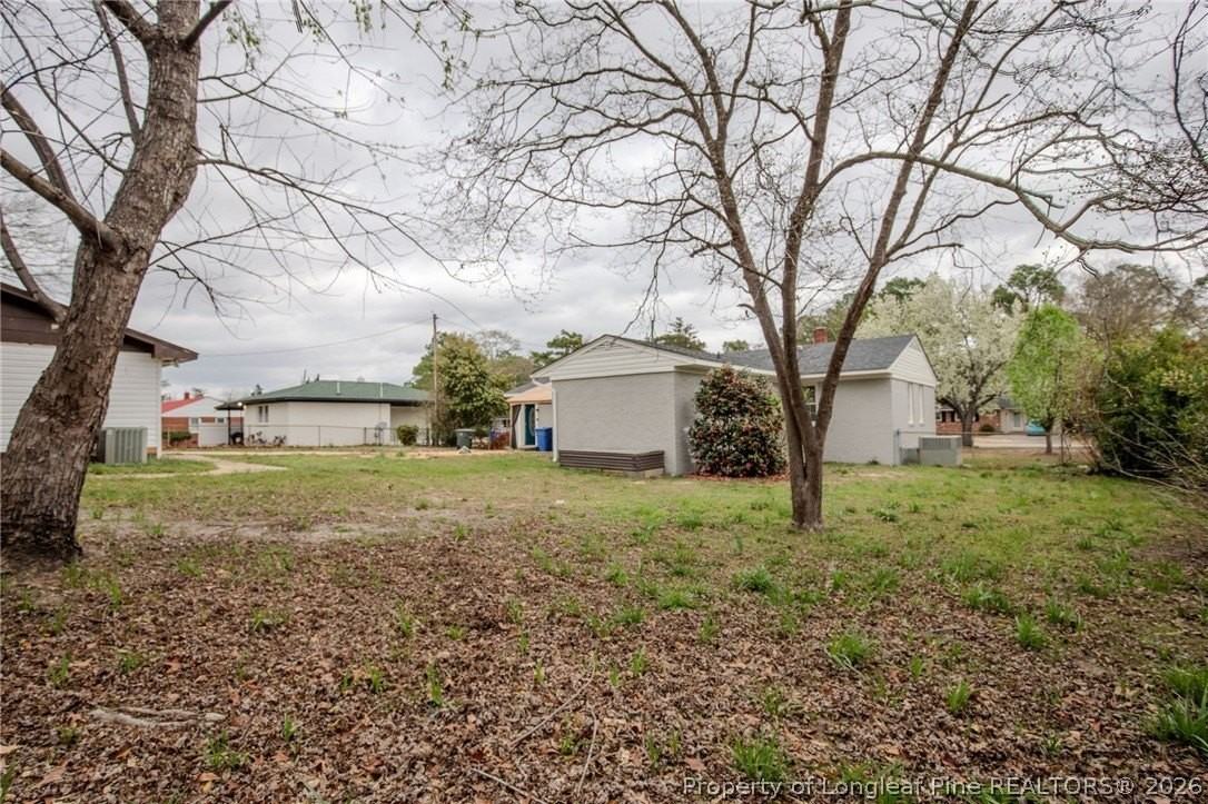 1828 Stockton Dr - Photo 5 of 32