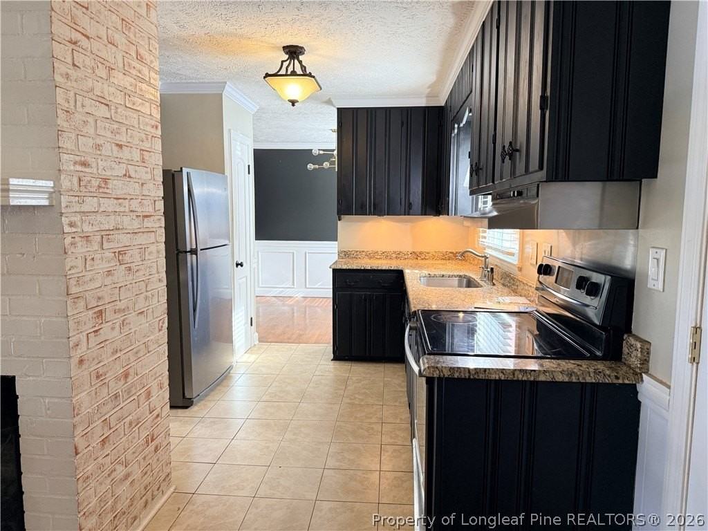 3119 Baker St - Photo 5 of 15