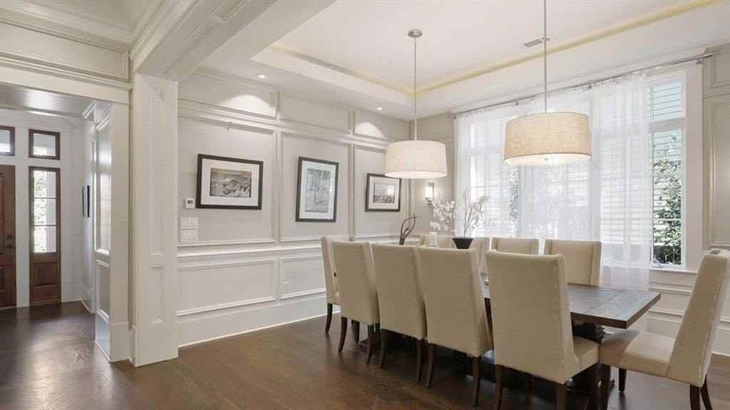 1013 Euclid Ave Ne - Photo 7 of 30