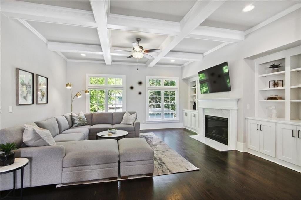 692 Drewry St Ne - Photo 4 of 25