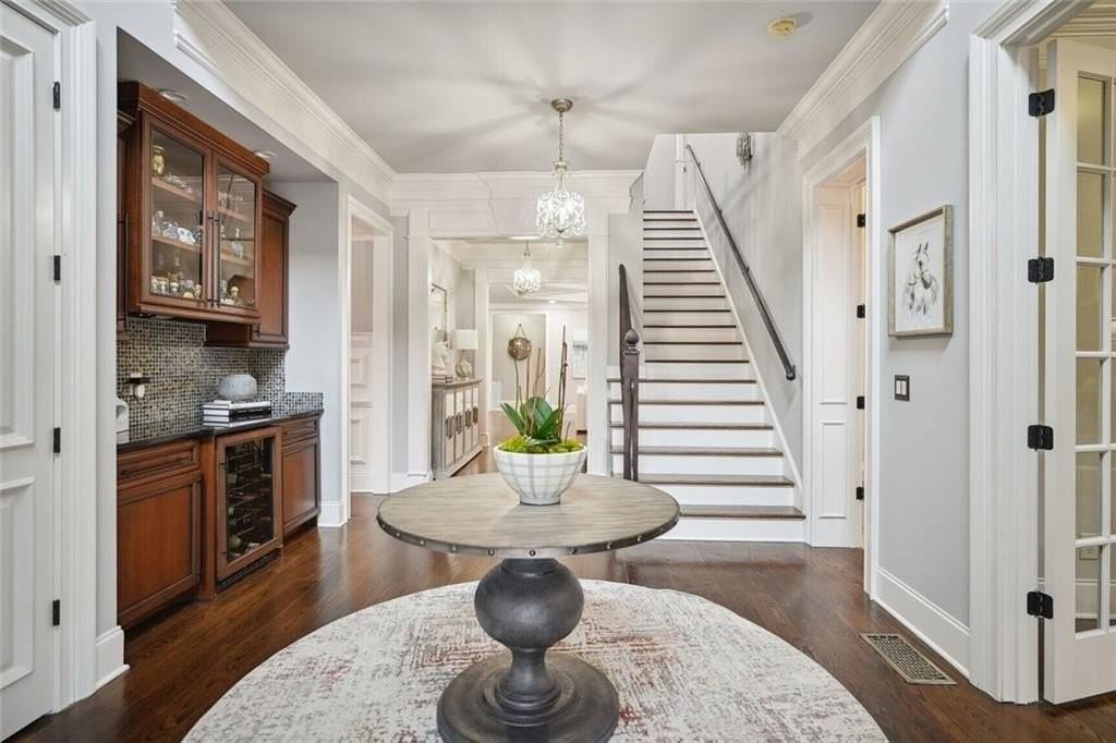 1930 Northside Dr Nw - Photo 3 of 34