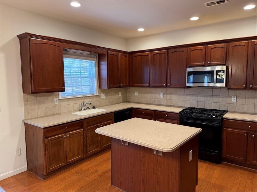 729 Castlebottom Dr - Photo 4 of 20