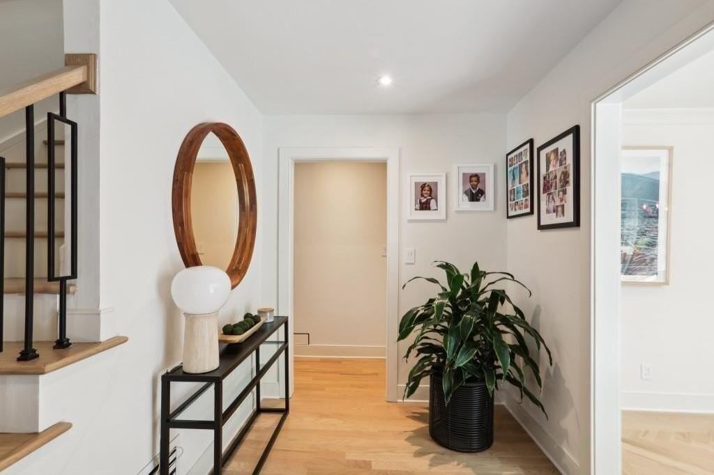 1007 Somerset Dr Nw - Photo 2 of 40