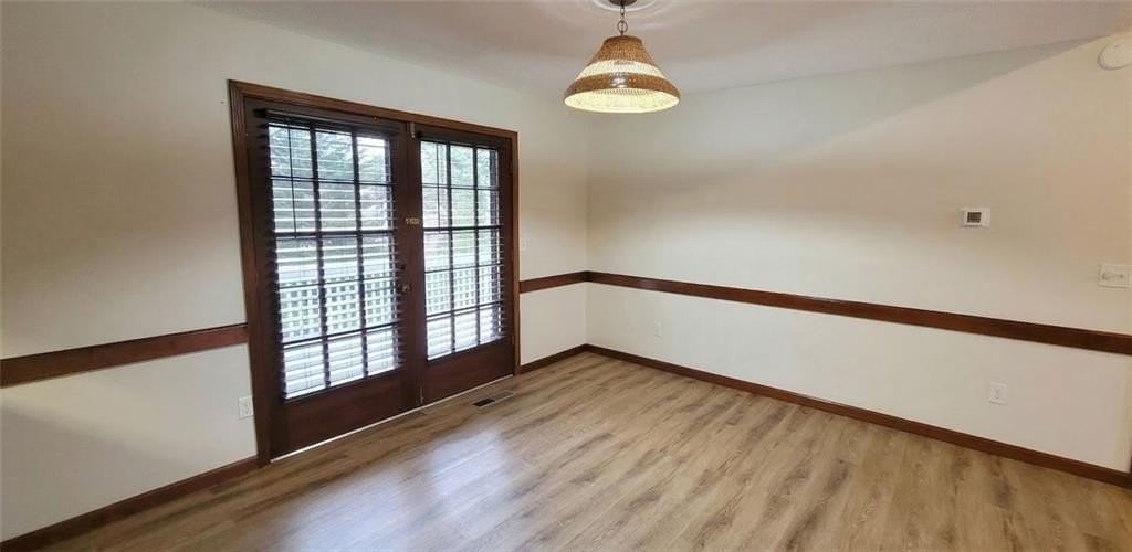 3415 Michael Cir - Photo 4 of 19