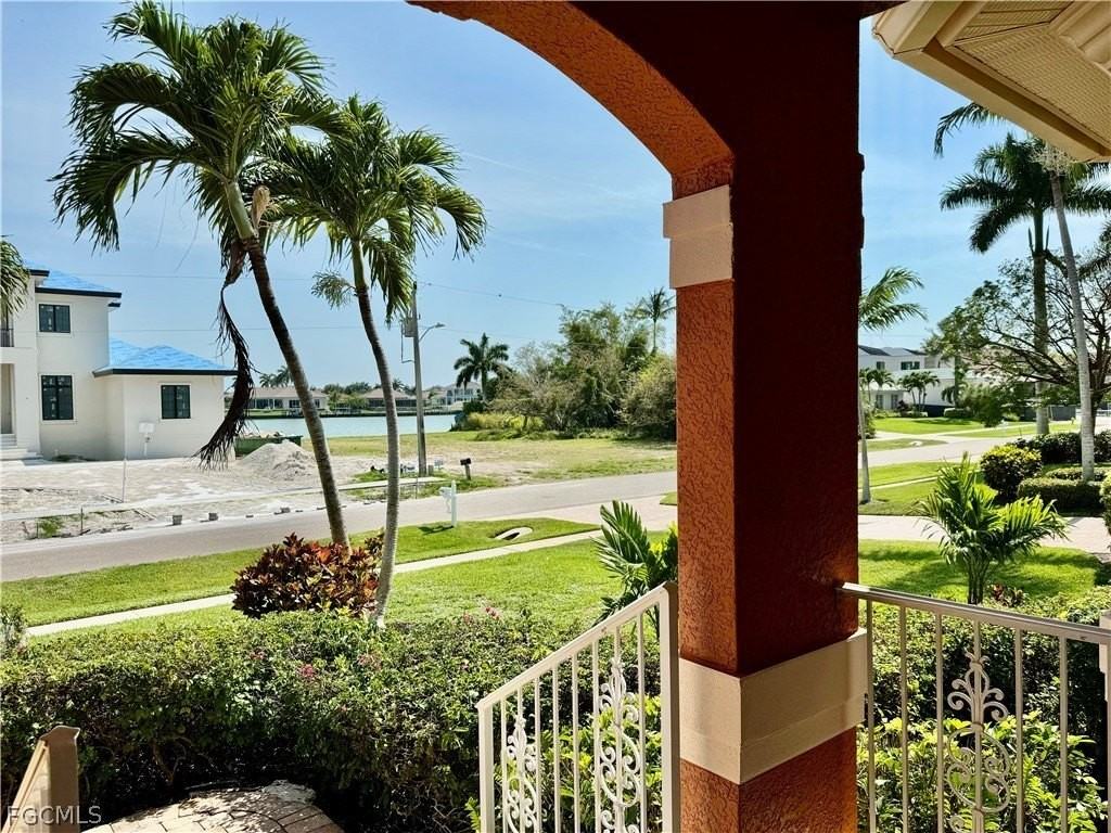 1740 Ludlow Rd - Photo 4 of 47