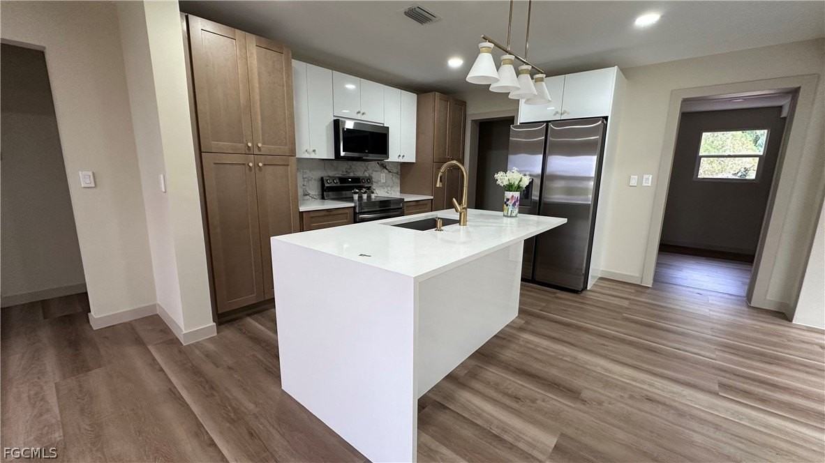 203 Carol Way - Photo 4 of 7