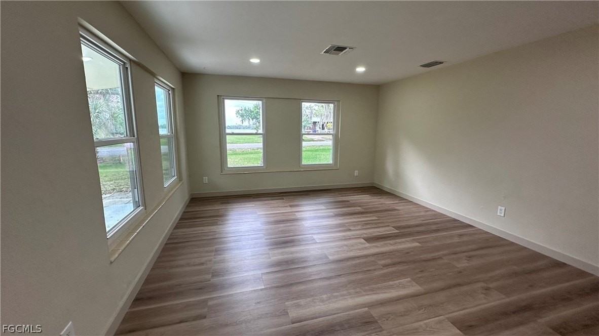 203 Carol Way - Photo 5 of 7