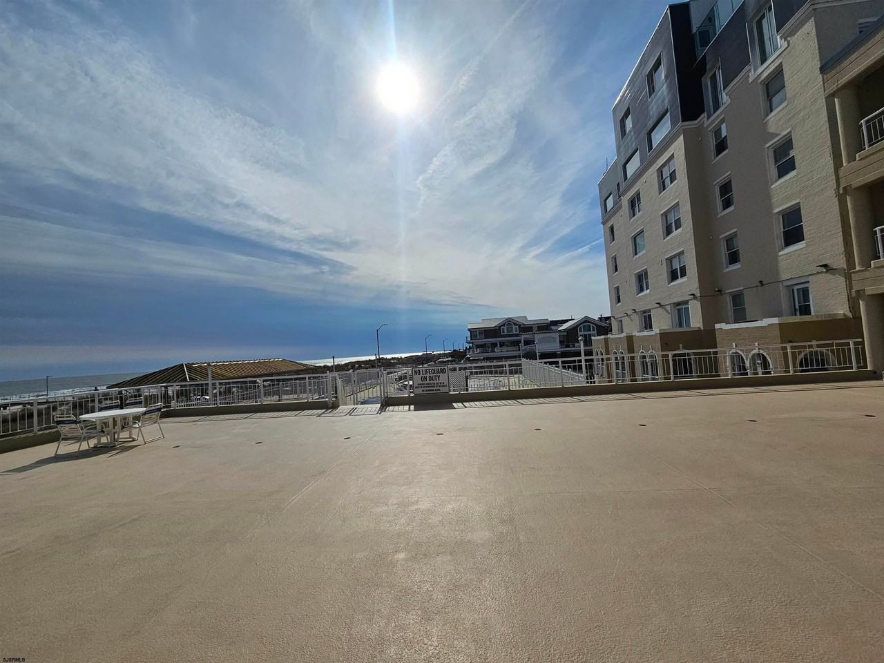 6100 Boardwalk #104 - Photo 4 of 24