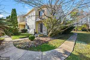 featured image of 1522 Isaacs Ct