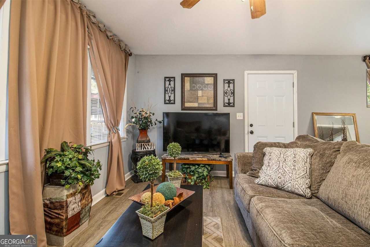 127 Ruzelle Dr Se - Photo 4 of 25