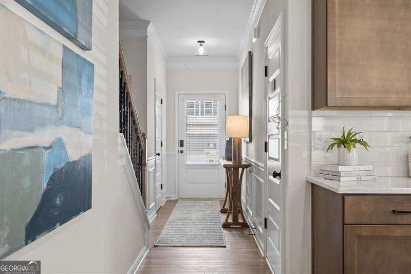 708 Shetland Trl - Photo 2 of 50