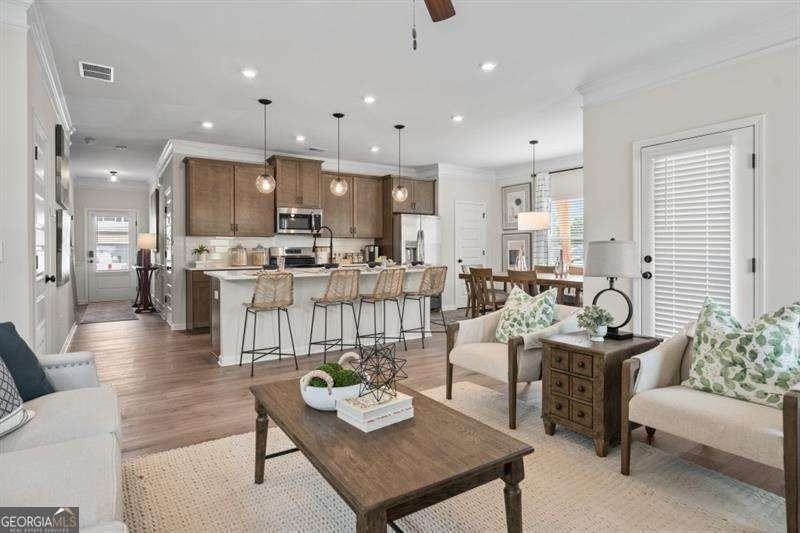 708 Shetland Trl - Photo 5 of 50