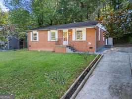 featured image of 317 Argus Cir Nw