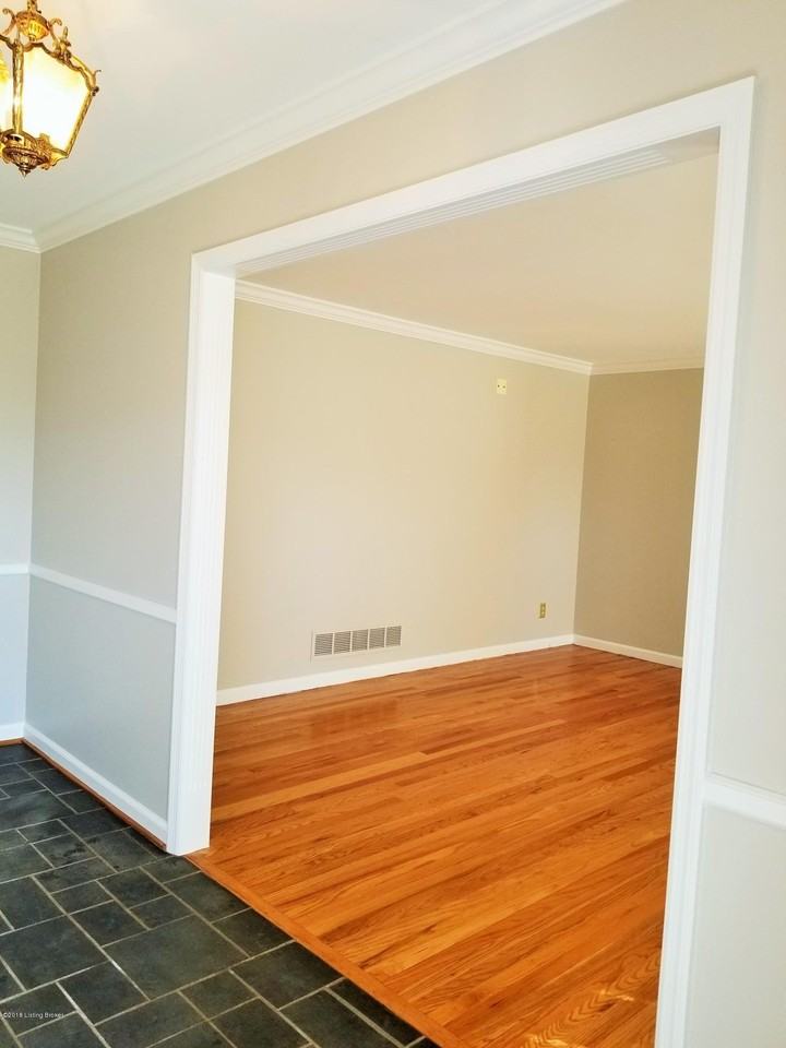 8203 Camberley Dr - Photo 5 of 50