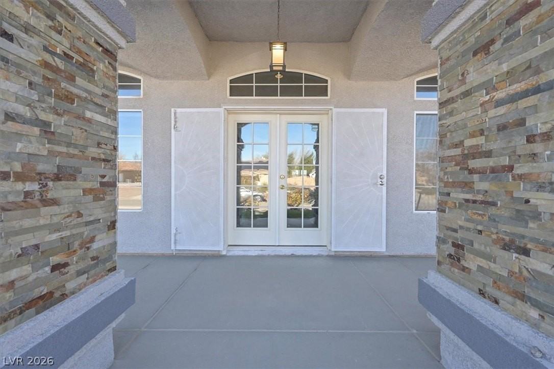 4901 Marywood Ct - Photo 2 of 41