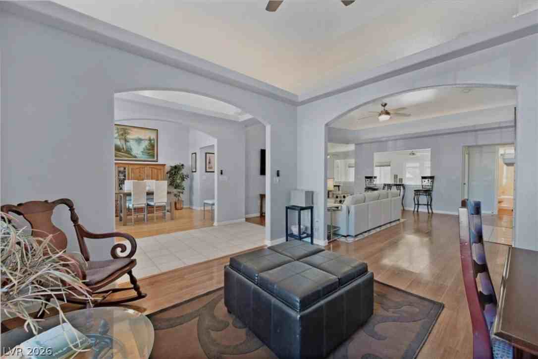 4901 Marywood Ct - Photo 6 of 41