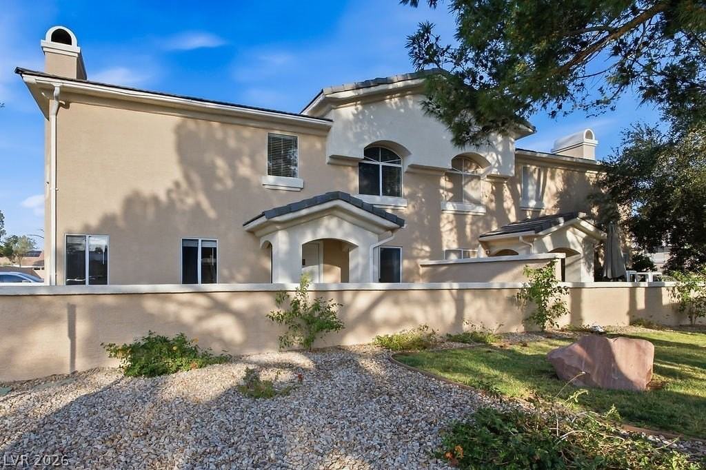 910 Elegant Coral Ave - Photo 2 of 50