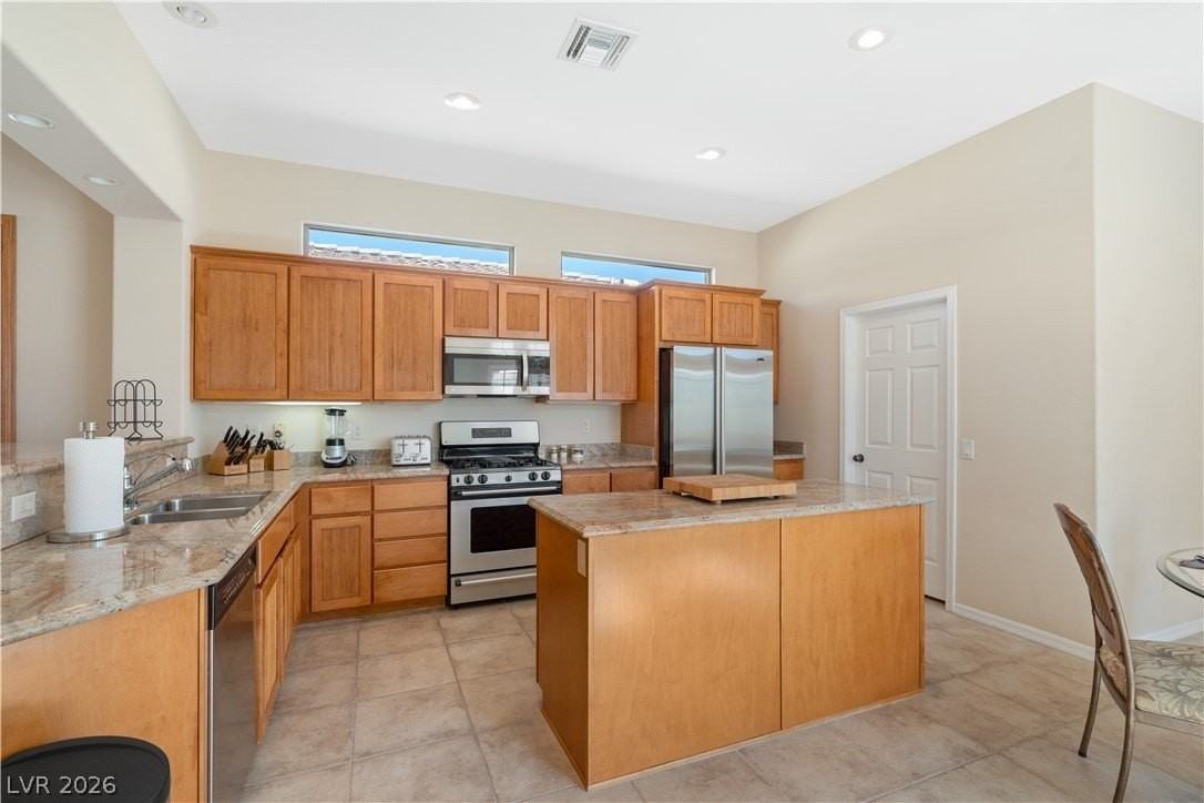 10 Chatmoss Rd - Photo 4 of 28