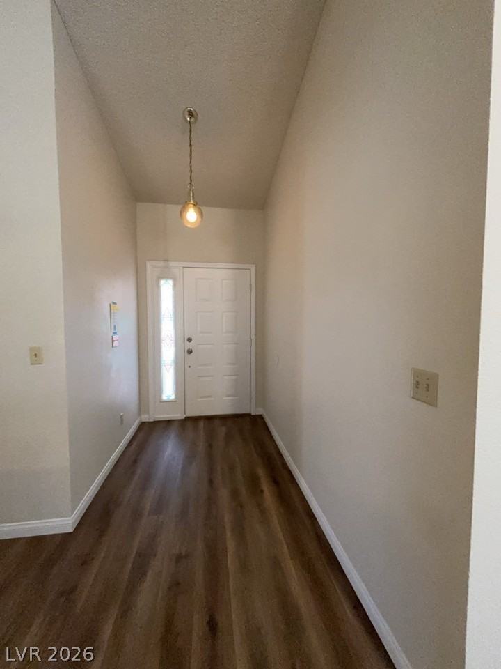 3927 Broken Oak Ln - Photo 3 of 17