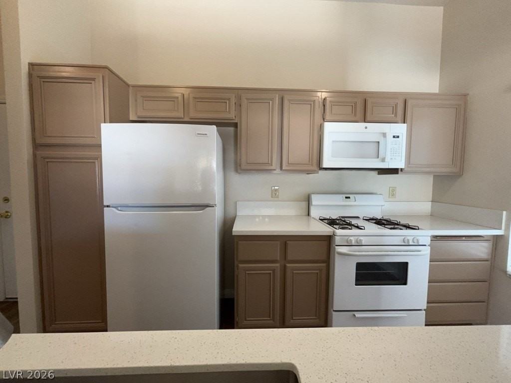 3927 Broken Oak Ln - Photo 7 of 17