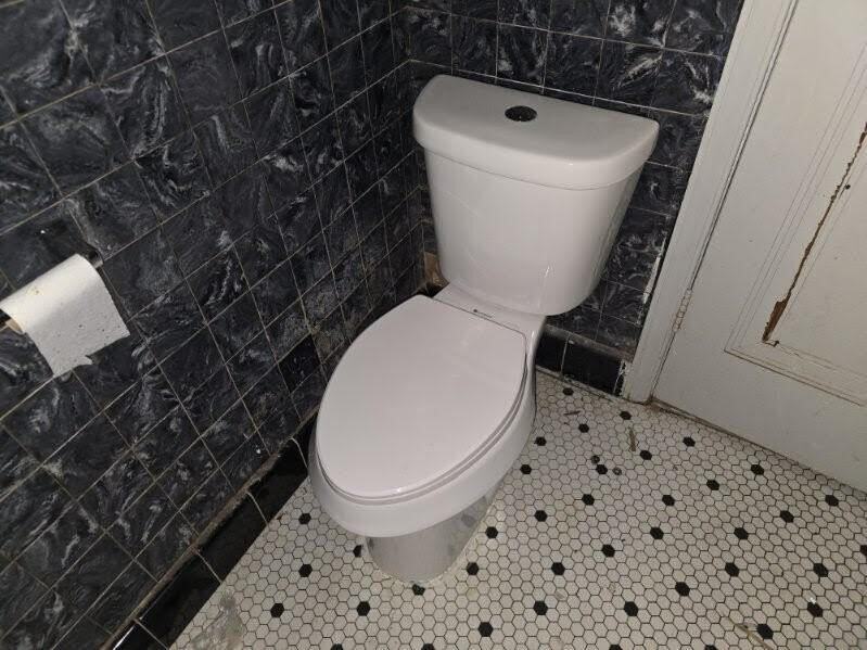 9120 Winthrop St - Photo 5 of 12