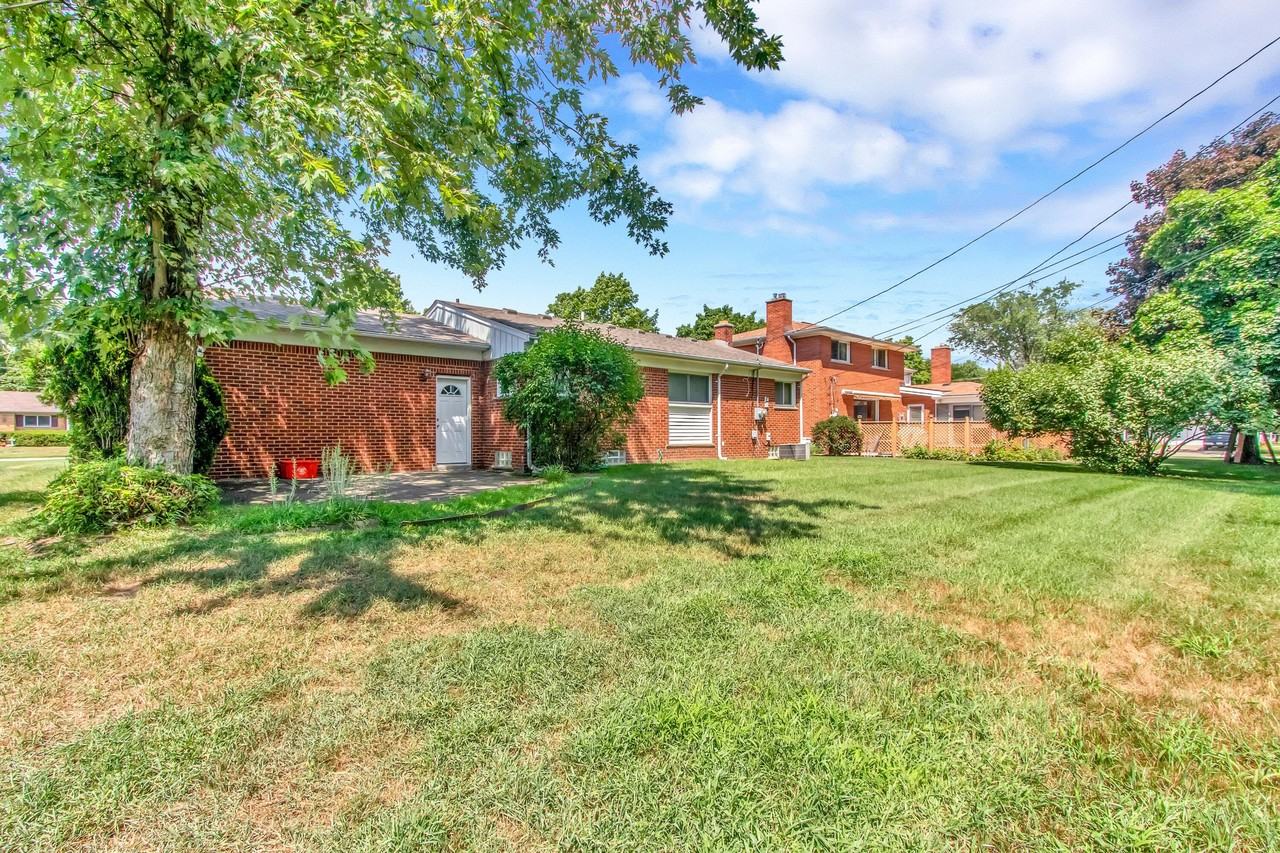 16345 Pollyanna St - Photo 7 of 27