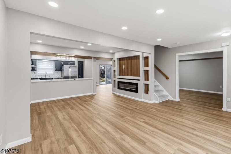 19 Dacotah Ave - Photo 4 of 21