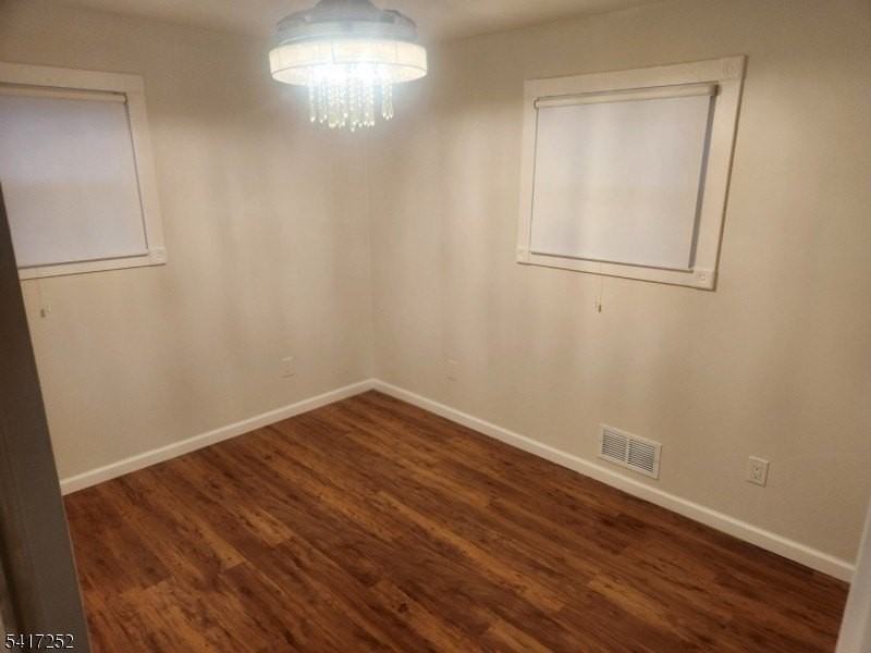 52 Vetrone Dr - Photo 3 of 10