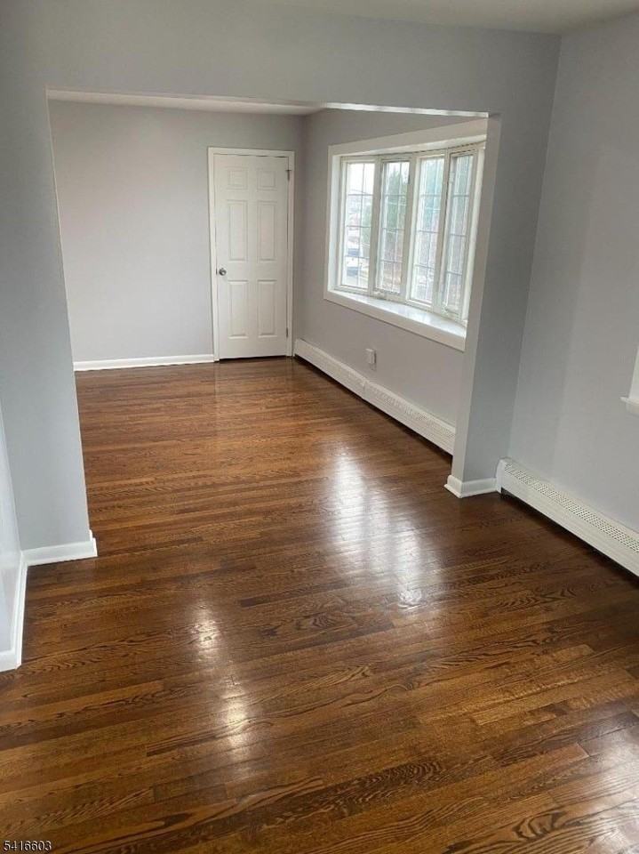 409 Gable Ln - Photo 3 of 16