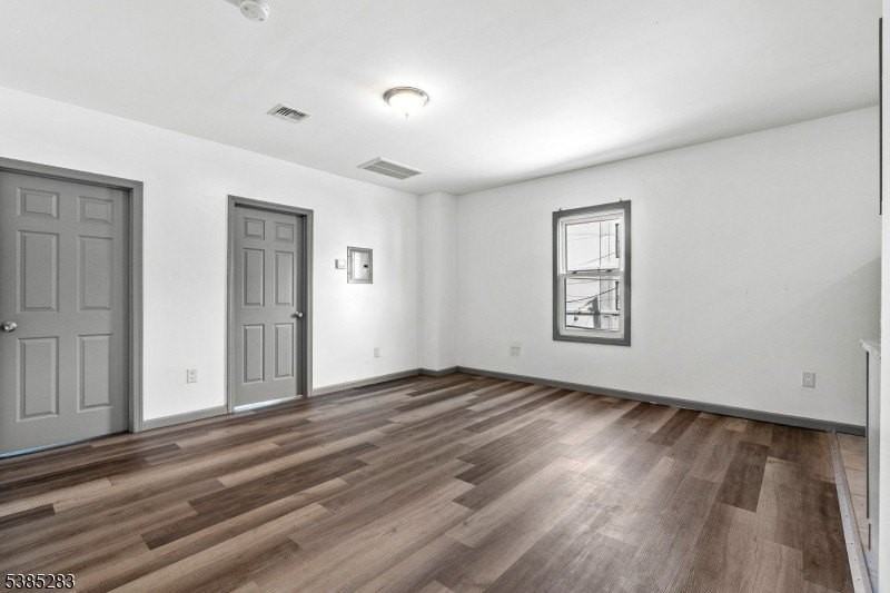 143 Valley Rd Apt 2l #2L - Photo 5 of 20