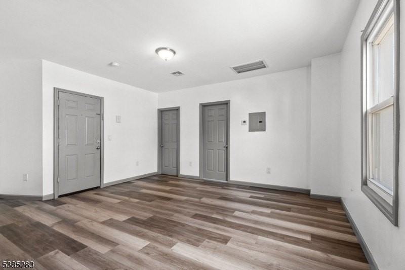 143 Valley Rd Apt 2l #2L - Photo 6 of 20