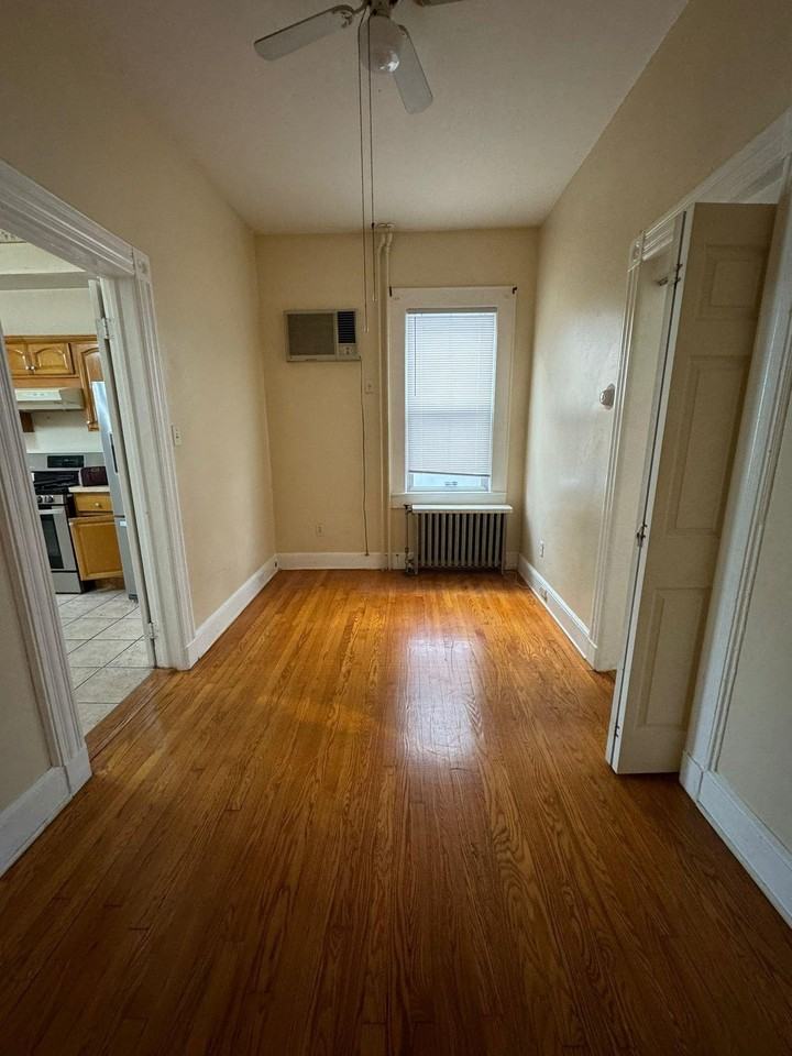 107 Poplar St #1 - Photo 5 of 8