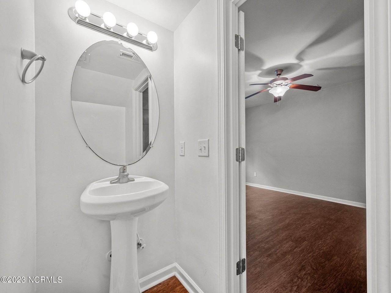 138 Greenford Pl - Photo 4 of 22