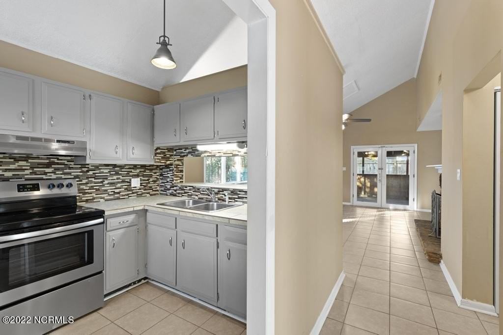 210 E Doris Ave - Photo 3 of 16