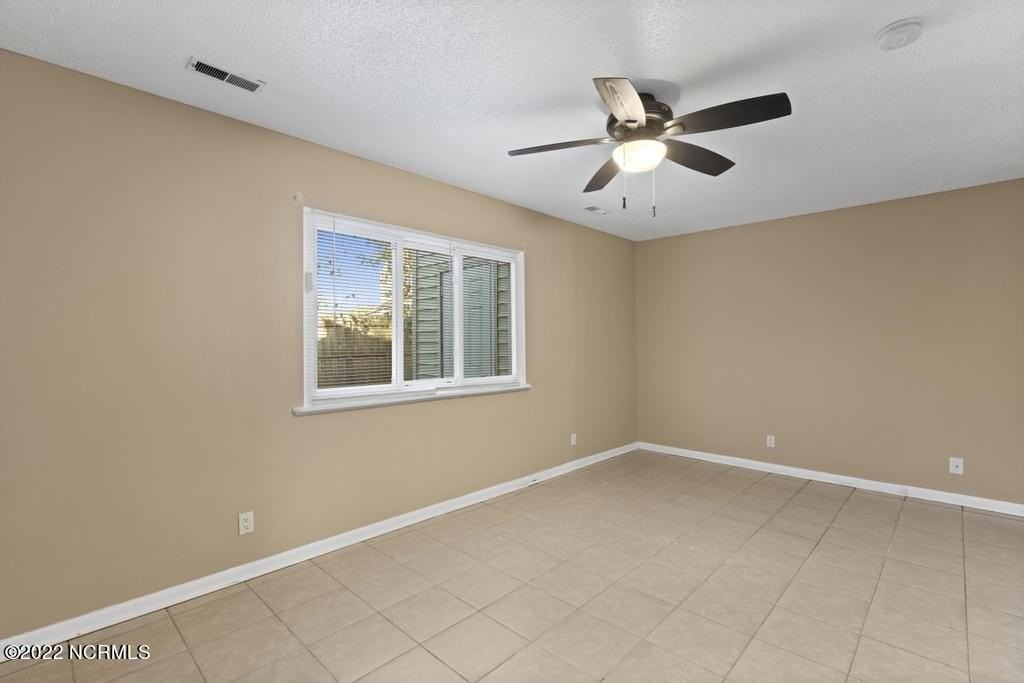 210 E Doris Ave - Photo 7 of 16