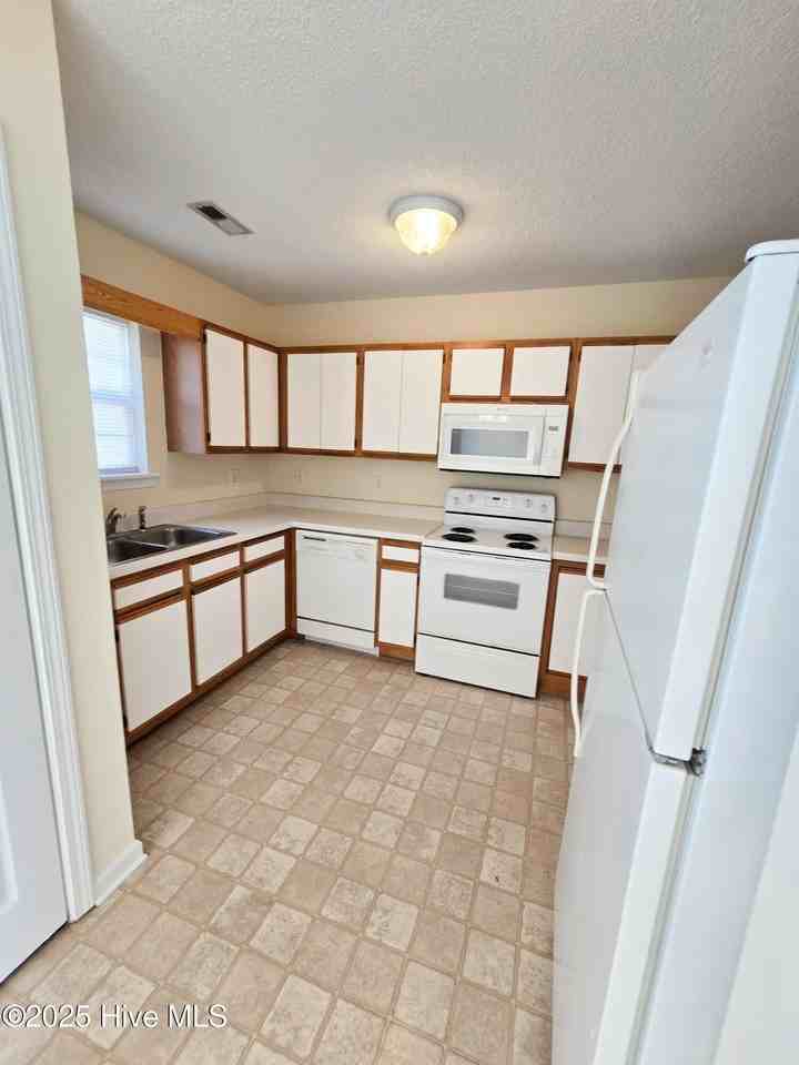 69 Crush Ct - Photo 6 of 22