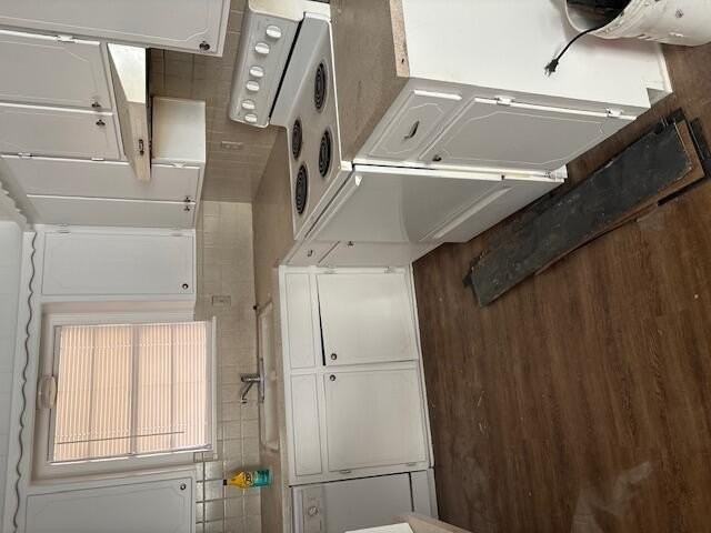 5520 18th St - Photo 4 of 4