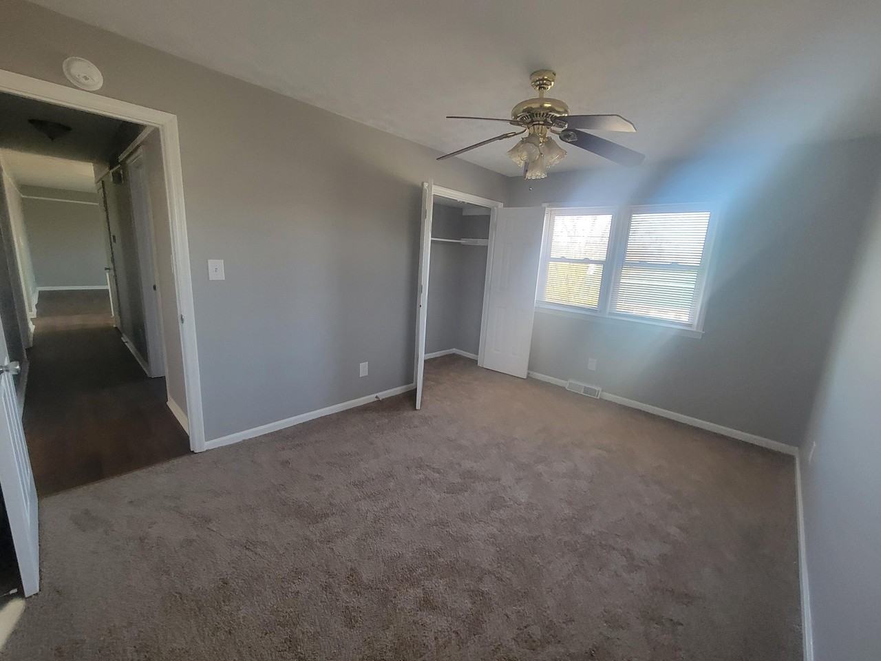 2151 Deauville Dr - Photo 4 of 14