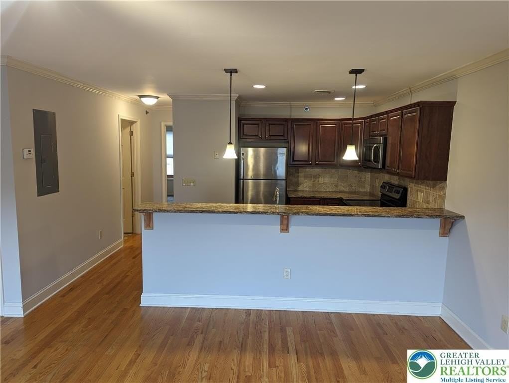 128 W 4th St Apt 2l - Photo 5 of 8