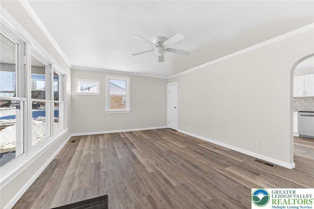 5466 Nor Bath Blvd - Photo 4 of 26