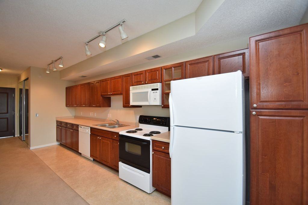 649 Old Highway 8 - 114 #114 - Photo 5 of 25