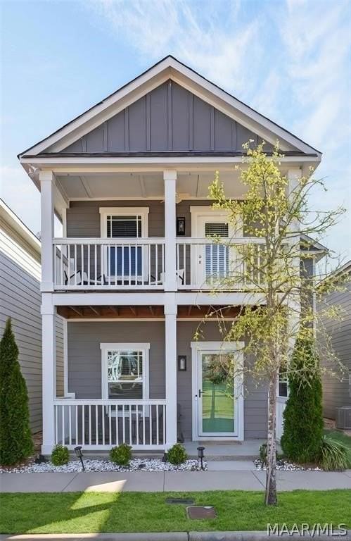 132 Avenue Of The Orchards