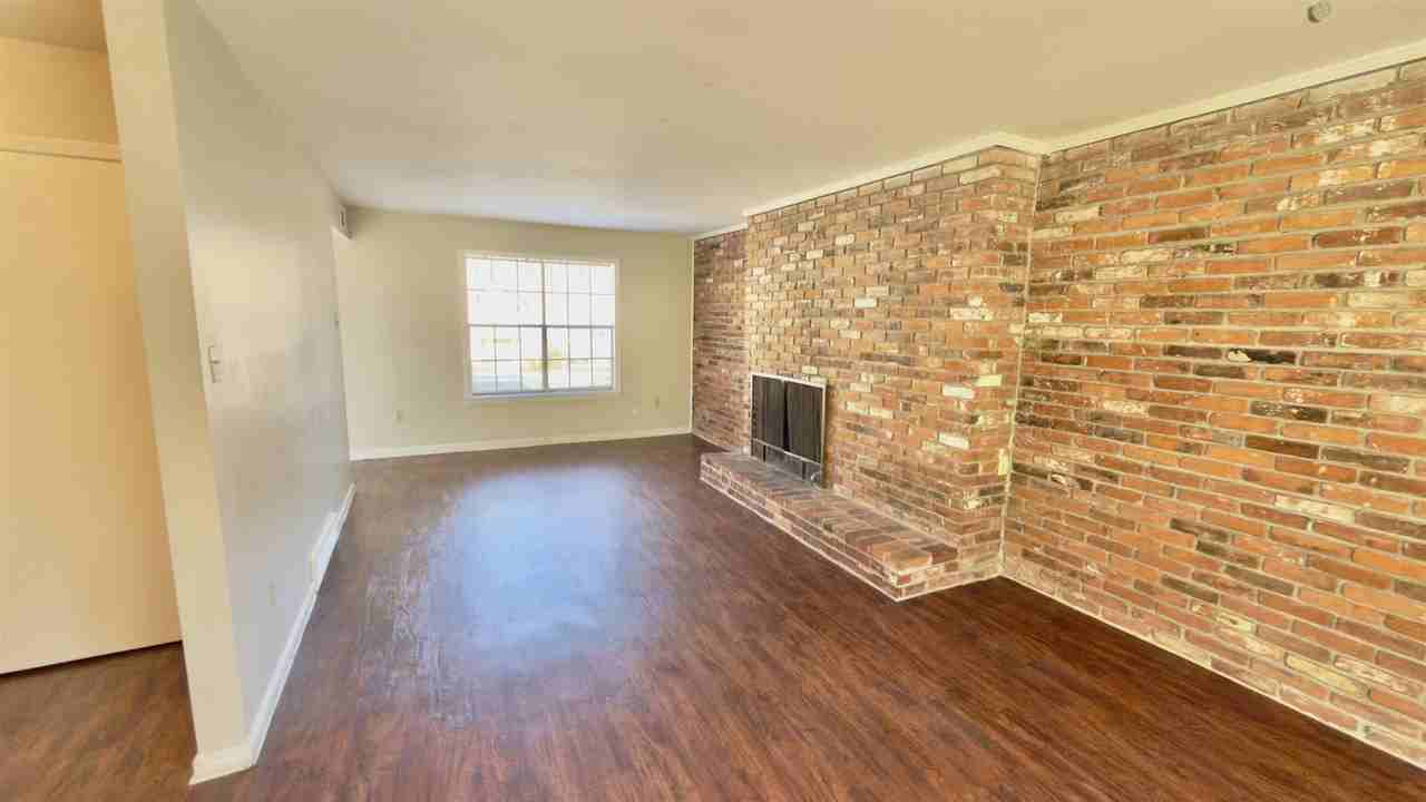 379 Dove Valley Rd - Photo 4 of 15