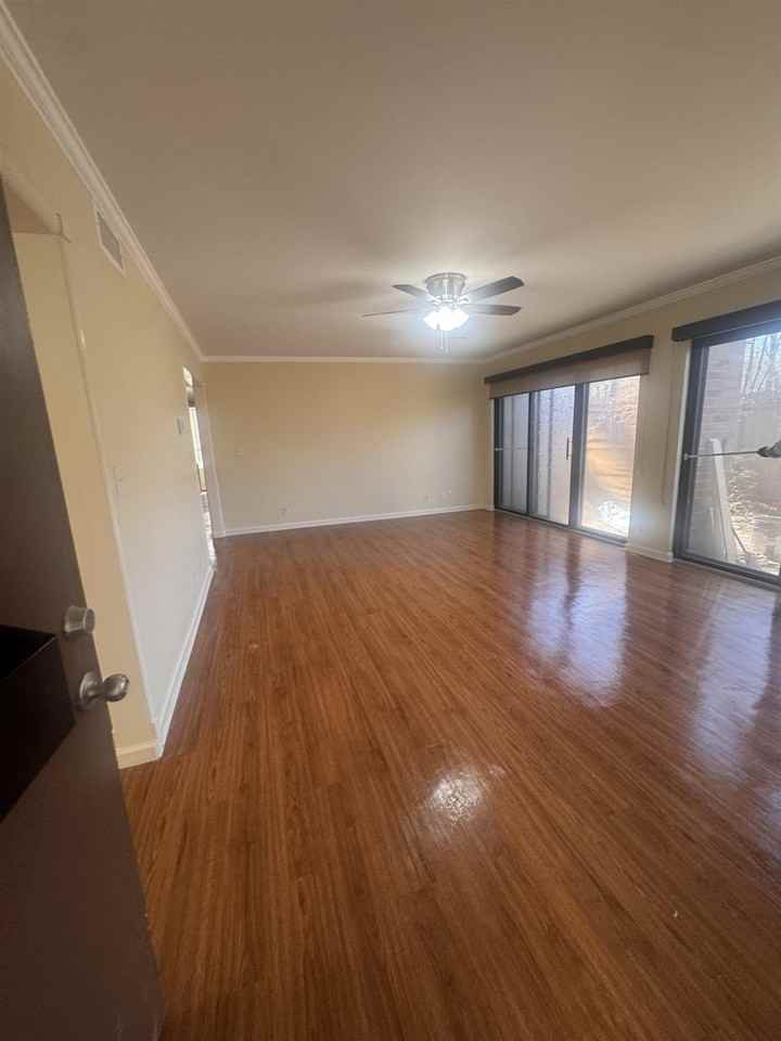 6633 Poplar Woods Cir S #1 - Photo 3 of 32