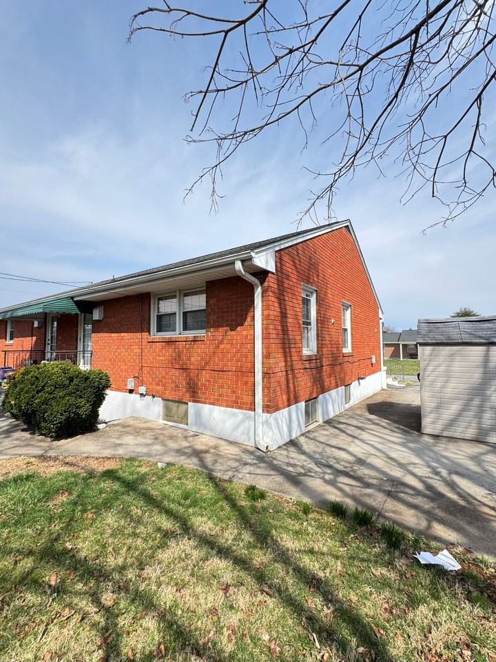Malvern Road Duplex - Photo 2 of 6